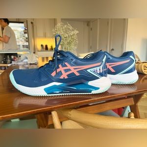 ASICS running shoes W8 - used few times indoor